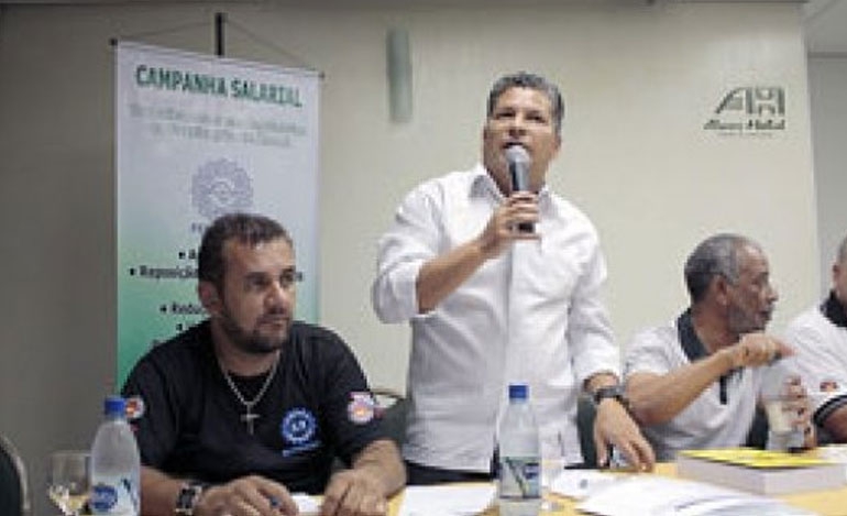 Sindetanol participa de seminário de negociação coletiva em Marília