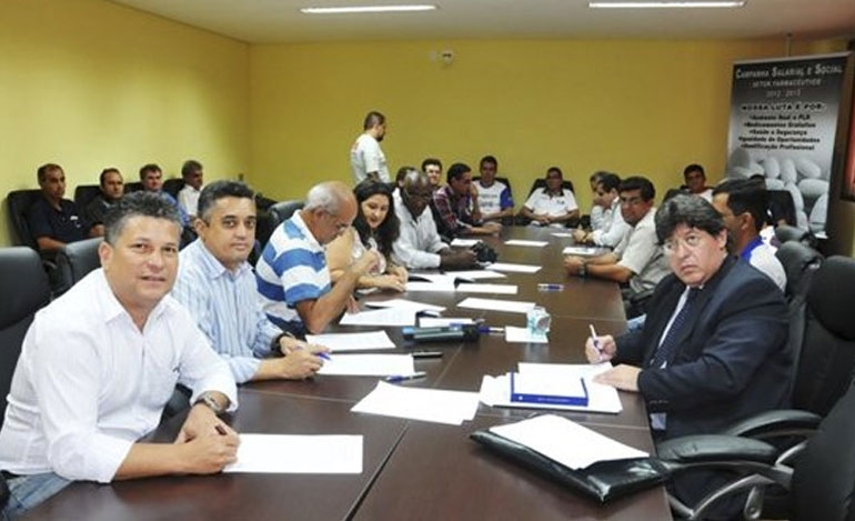 Trabalhadores do setor Farmacêutico conquistam reajuste de 7,5%