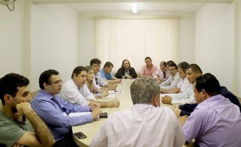 Setor patronal oferece 7,5% de reajuste e Sindetanol realizará assembleias