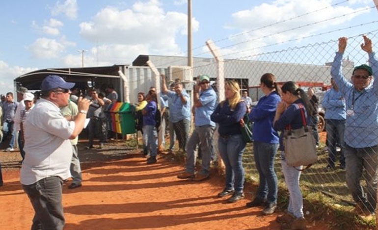 Trabalhadores da Caeté: greve continua e Sindetanol promove nova assembléia hoje
