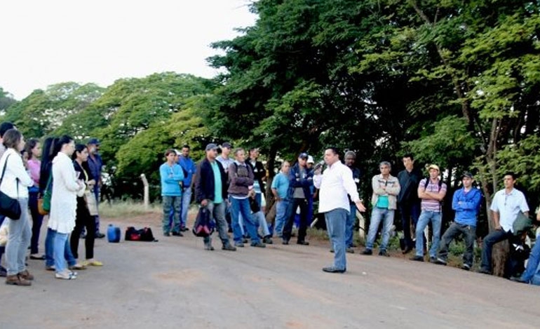 Trabalhadores da usina Floralco denunciam falta de pagamento de salário e férias