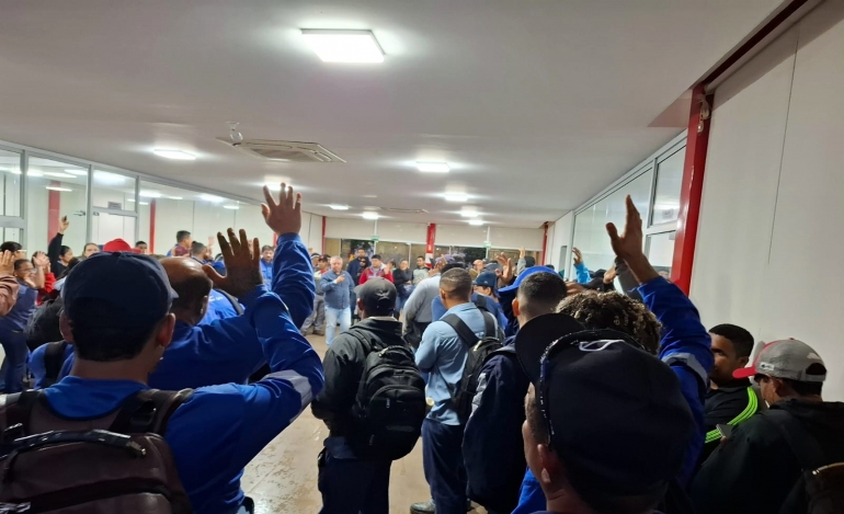 Sindetanol promove assembleia com trabalhadores da usina Caeté 