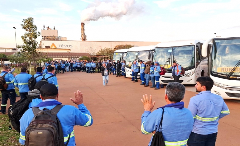 Sindetanol realiza assembleia com trabalhadores da usina Conquista do Pontal