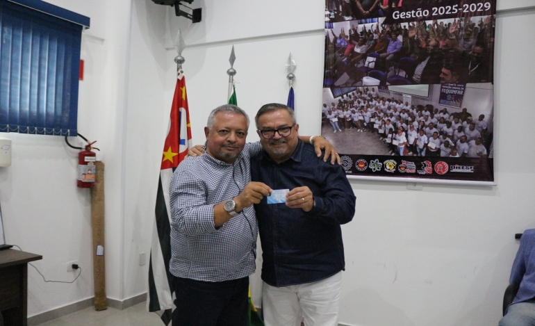 Sindetanol participa da cerimônia de posse da nova diretoria da FEQUIMFAR para a gestão 2025-2029